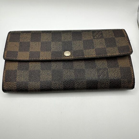 Pre-loved Authentic Louis Vuitton Damier Ebene Sarah Wallet *See Notes* - Picture 16 of 16